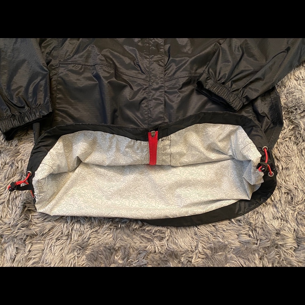 Hi-Tec Packable Rain-Jacket. Medium. Black. - image 6